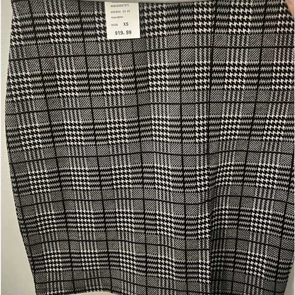 Eclipse skirt brand new xs - Picture 4 of 4